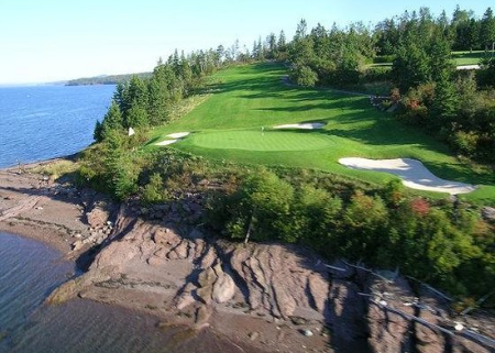 DISCOVER 16 GREAT GOLF DESTINATIONS 